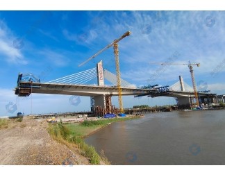 新疆伊犁斜拉桥